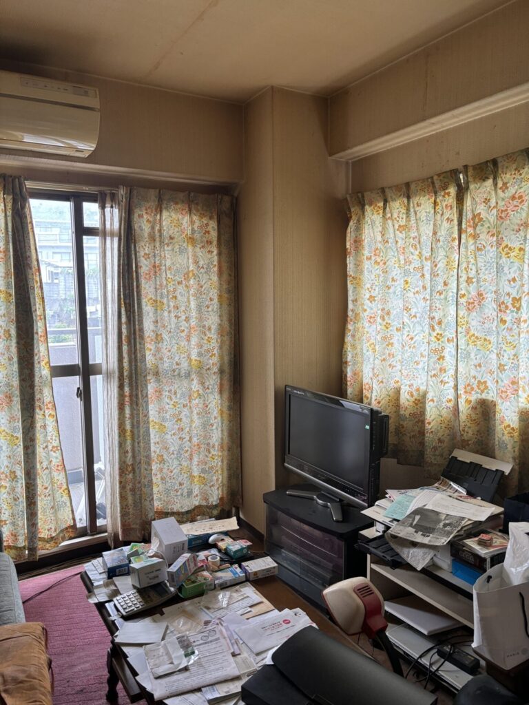 相続したマンションの片付けと売却を同時進行で行いました。