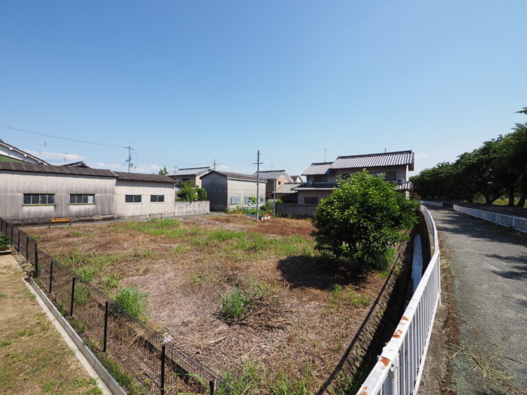 何年も前に火災で更地になった土地を処分したい